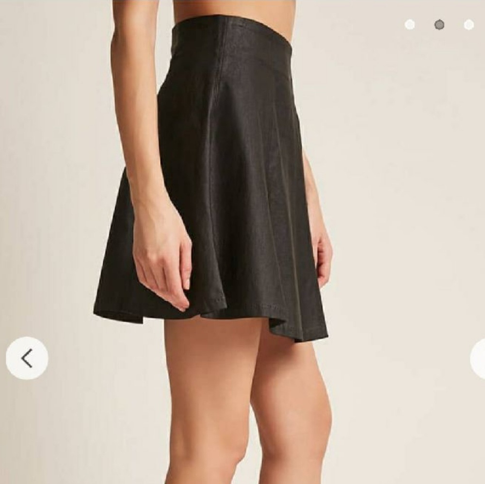 High-rise A-line skirt